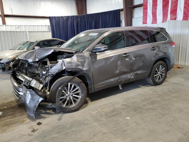 2017 Toyota Highlander SE