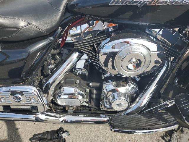 2011 HARLEY-DAVIDSON FLTRU 1HD1KGM1XBB625912