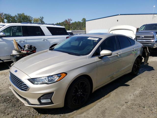 3FA6P0HD1KR229261 Ford Fusion SE