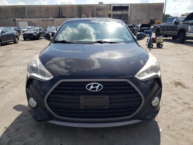 VIN: KMHTC6AEXGU293275 Auction: COPART Lot: 69037303 Location: VA - FREDERICKSBURG KMHTC6AEXGU293275 HYUNDAI VELOSTER 2016 BLACK Photo 5