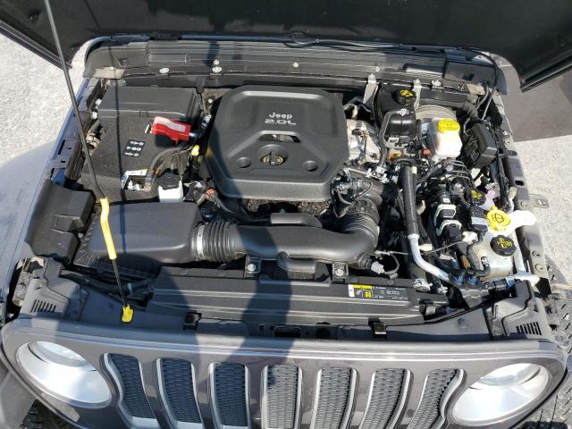 1C4HJXEN1JW322285 Jeep Wrangler Unlimited Sahara
