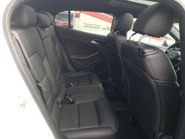 WDCTG4GB4GJ218819 Mercedes-Benz Gla 250 4matic