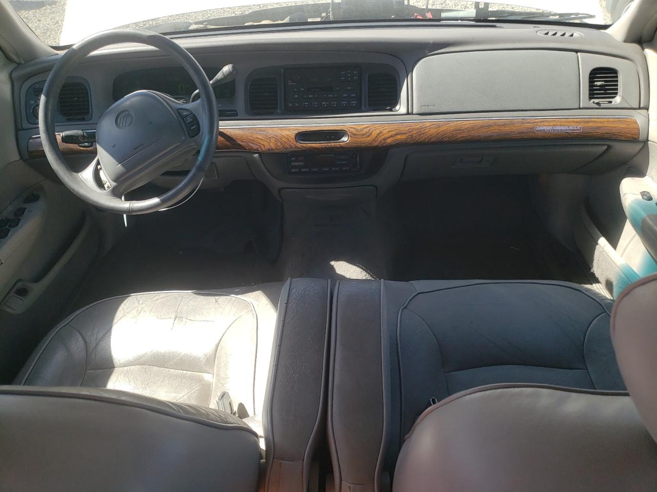 2MEFM75W4XX723140 1999 Mercury Grand Marquis Ls