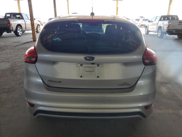 1FADP3K26FL369598 Ford FOCUS SE