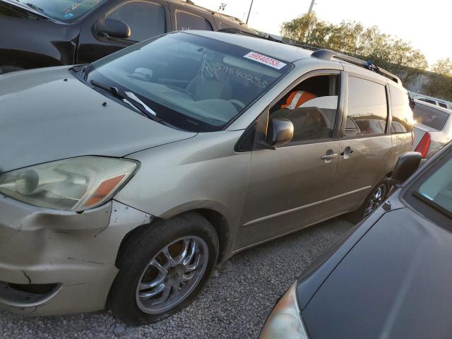 2004 Toyota Sienna CE