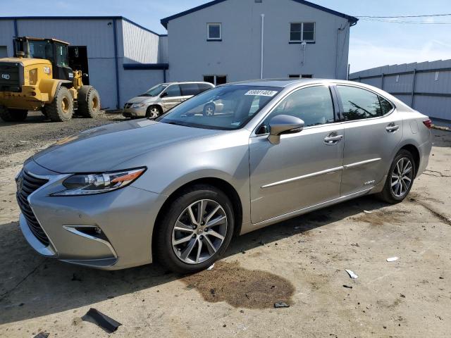 2017 Lexus ES 300h 