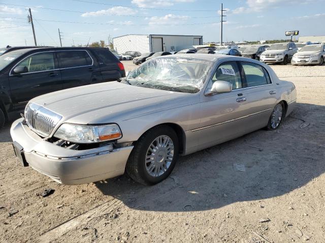 2009 Lincoln Town Car Signature Limited