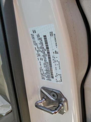 1FMCU0J90HUC73194 Ford Escape Titanium