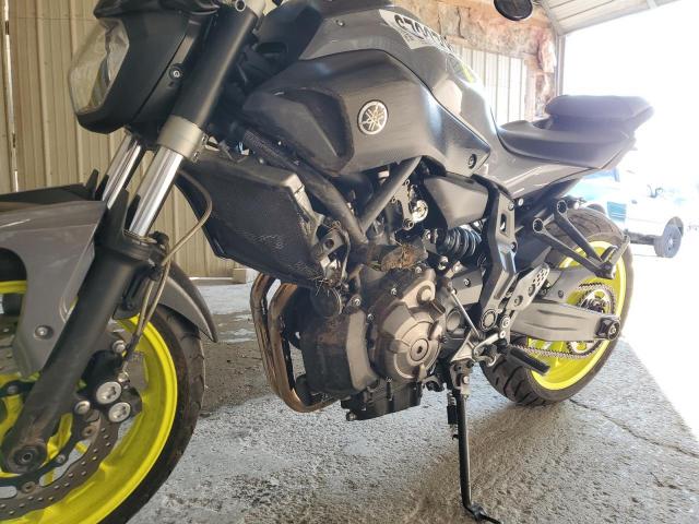 2016 YAMAHA FZ07 JYARM06E4GA010352