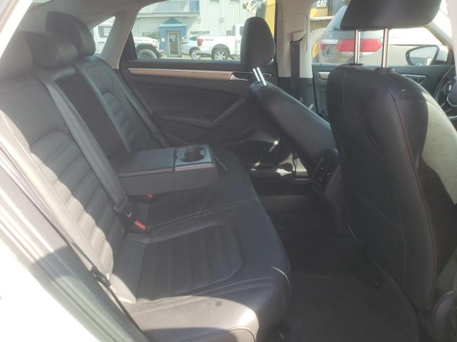 2016 VOLKSWAGEN PASSAT SEL - 1VWCS7A39GC014509