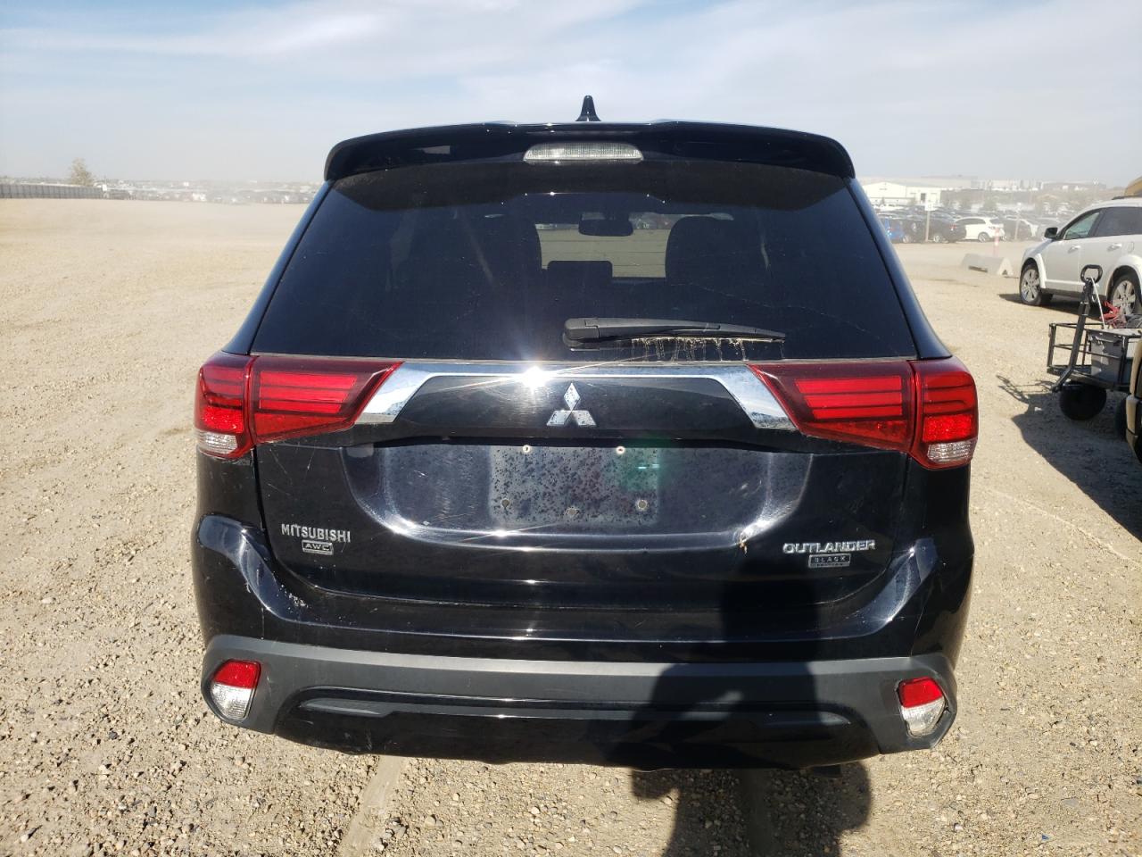 JA4JZ3AX1KZ606343 2019 Mitsubishi Outlander Se