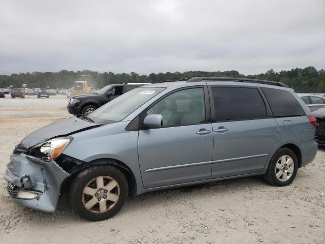 2004 Toyota Sienna XLE