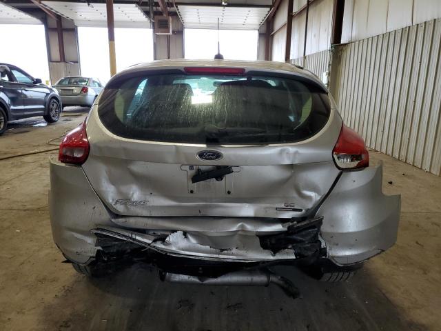 1FADP3K21FL315917 Ford FOCUS SE