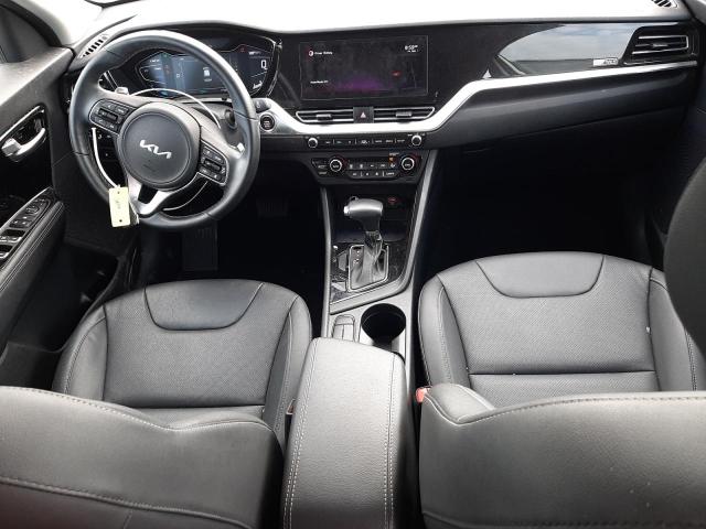 KNDCC3LC2N5536325 KIA Niro Touring Special Edition
