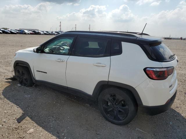 3C4NJCBB1JT300315 Jeep Compass Latitude
