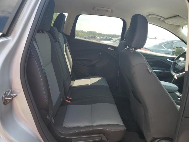 1FMCU0GD4KUB32955 Ford ESCAPE SE