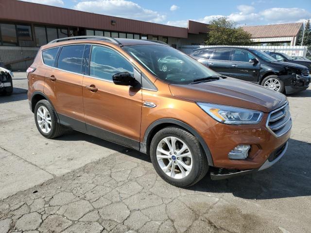 1FMCU0GD0HUC86703 2017 FORD ESCAPE, photo no. 4