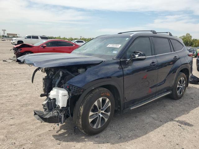 VIN 5TDGZRAH9NS137519 2022 Toyota Highlander, Xle no.1