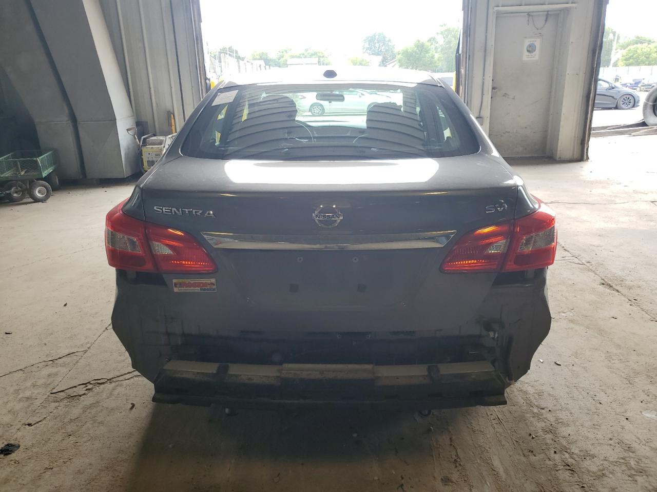 3N1AB7AP8JL619228 2018 Nissan Sentra S