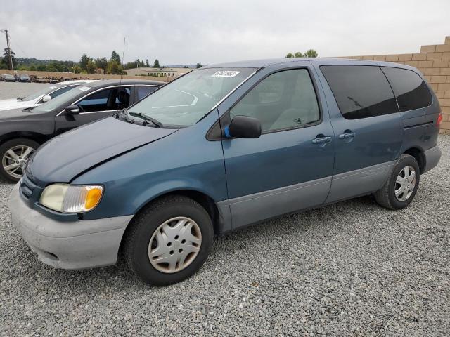 2001 Toyota Sienna CE