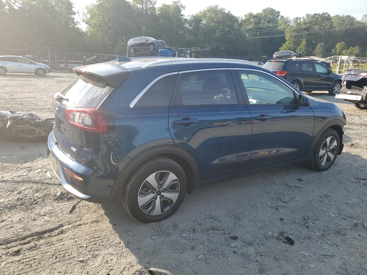 KNDCB3LC3K5344801 Kia Niro FE 3