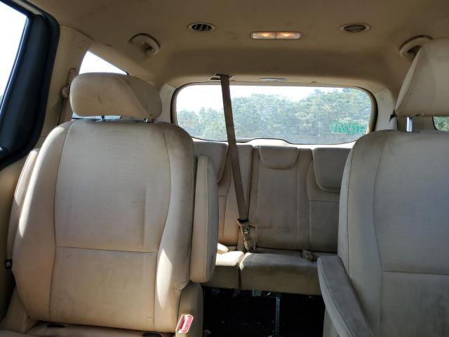 KNDMB5C10F6040405 KIA SEDONA LX