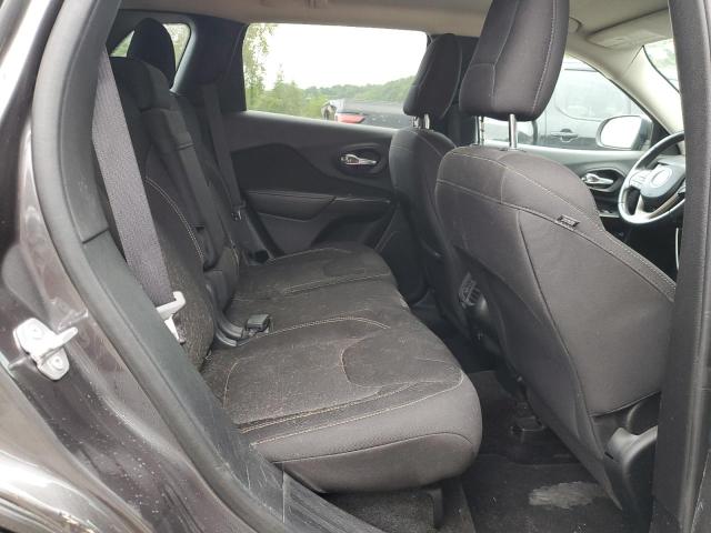 1C4PJMCB6FW768698 Jeep Cherokee Latitude