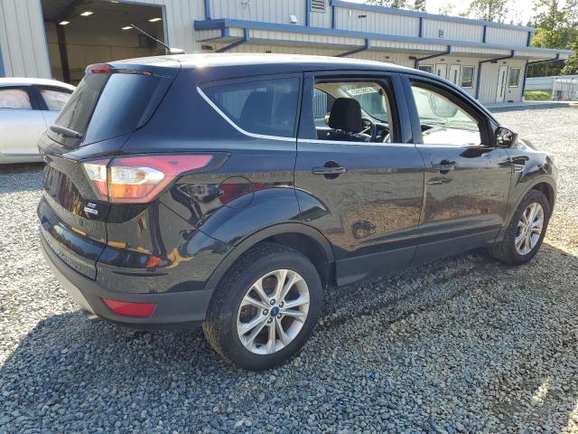 1FMCU9GD0HUE37706 Ford ESCAPE SE