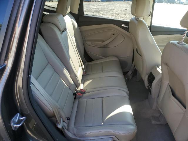 1FMCU0J9XFUA19991 Ford Escape Titanium