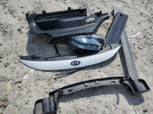 KNDEPCAA6M7160083 KIA Seltos Lx