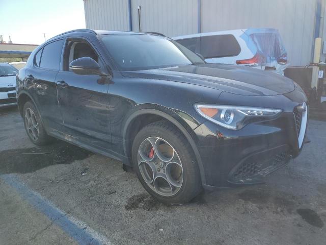 ZASFAKPN0J7B83971 | 2018 Alfa Romeo stelvio sport