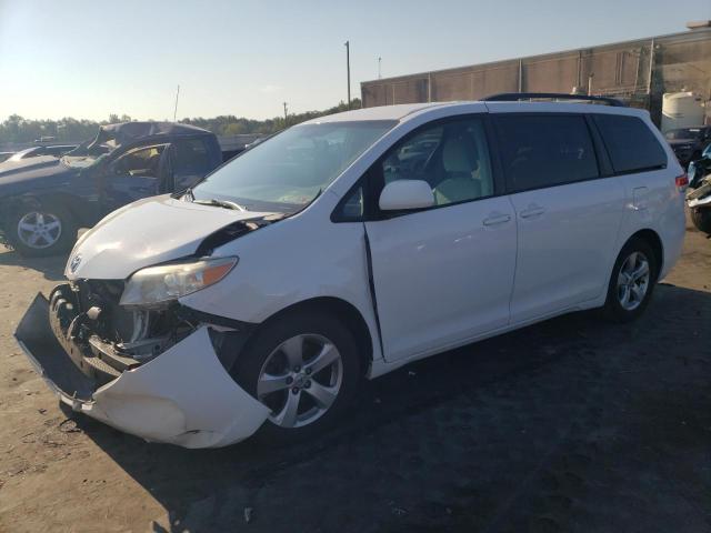 2013 Toyota Sienna LE