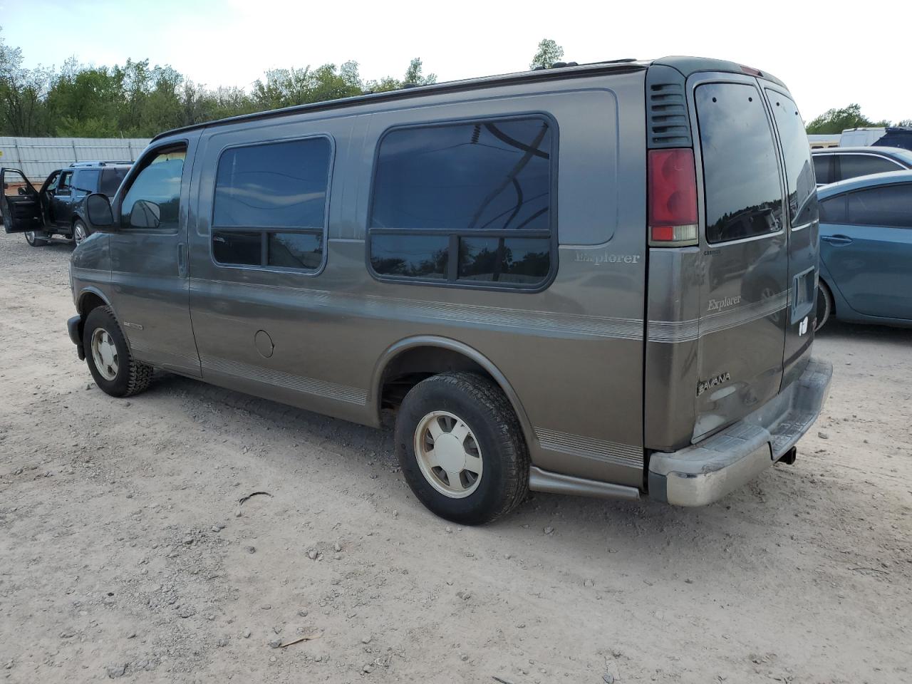 1GDFG15MX21162377 2002 GMC Savana Rv G1500