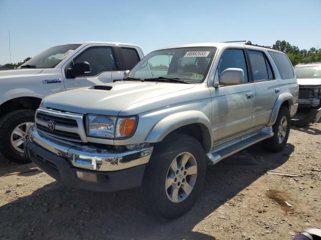 2000 Toyota 4Runner SR5