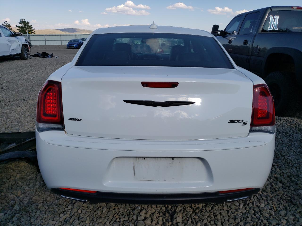 2C3CCAGG6KH586185 Chrysler 300 S 6