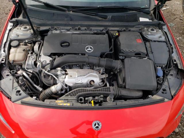 WDD3G4EB6KW002786 Mercedes-Benz A 220