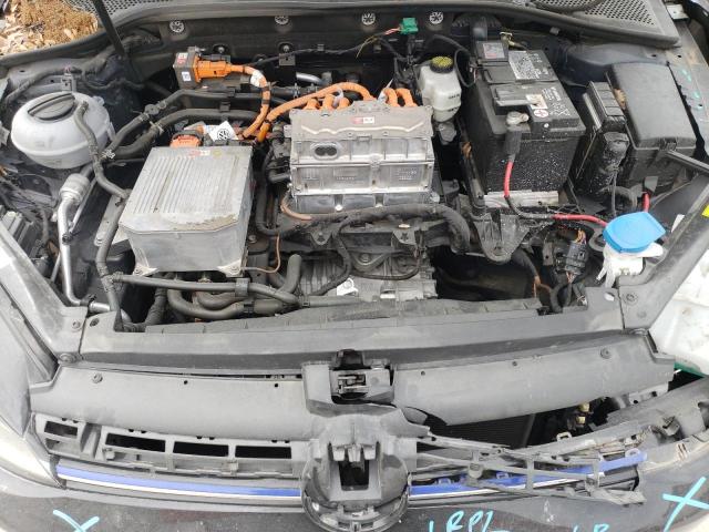 2017 VOLKSWAGEN E-GOLF SE - WVWKR7AU1HW950742