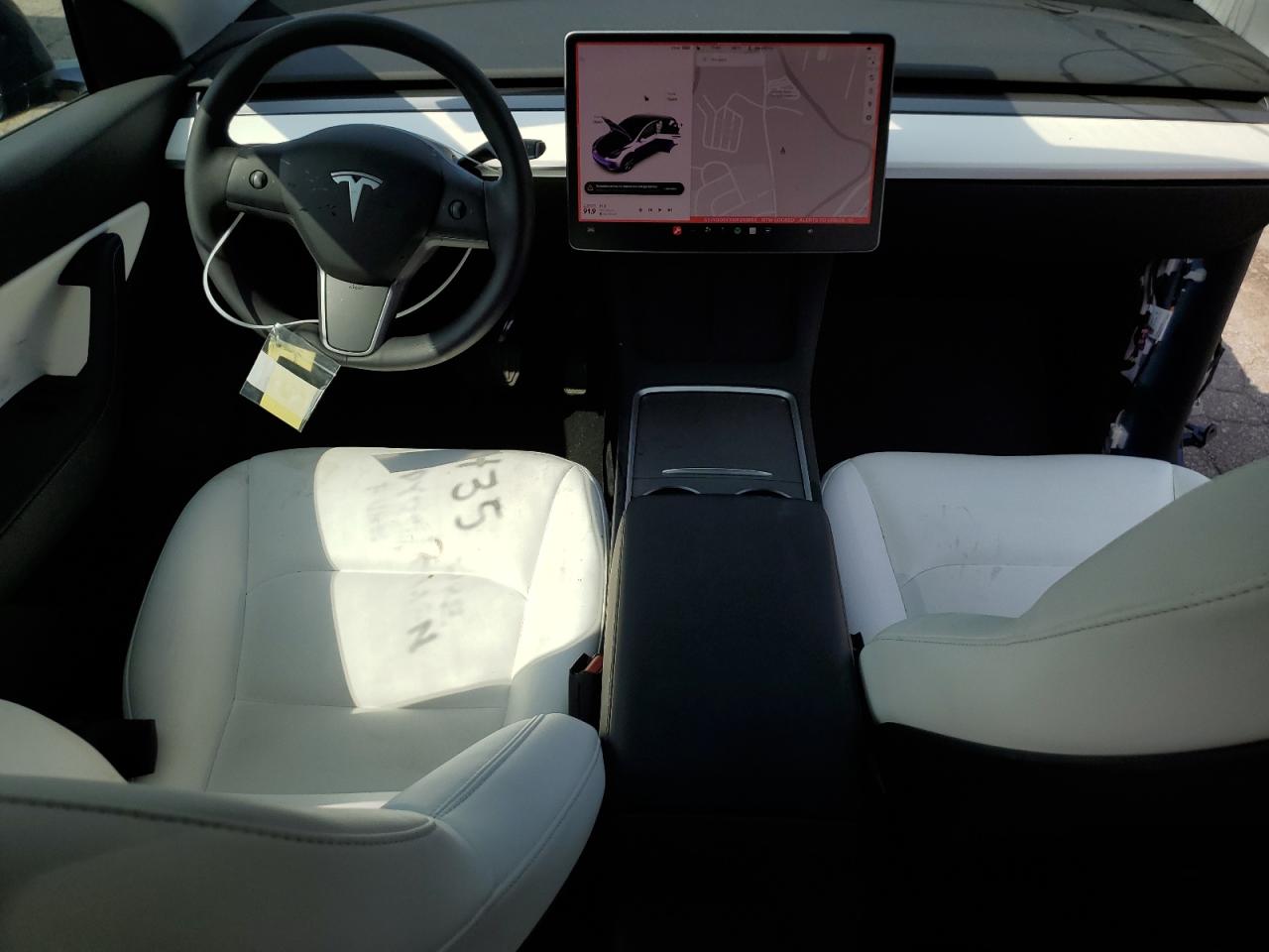 5YJYGDEEXMF251853 Tesla Model Y  8