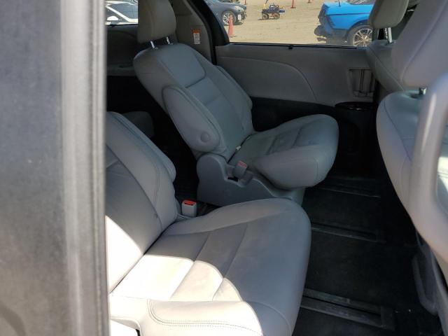 5TDDZ3DCXKS219447 Toyota SIENNA XLE