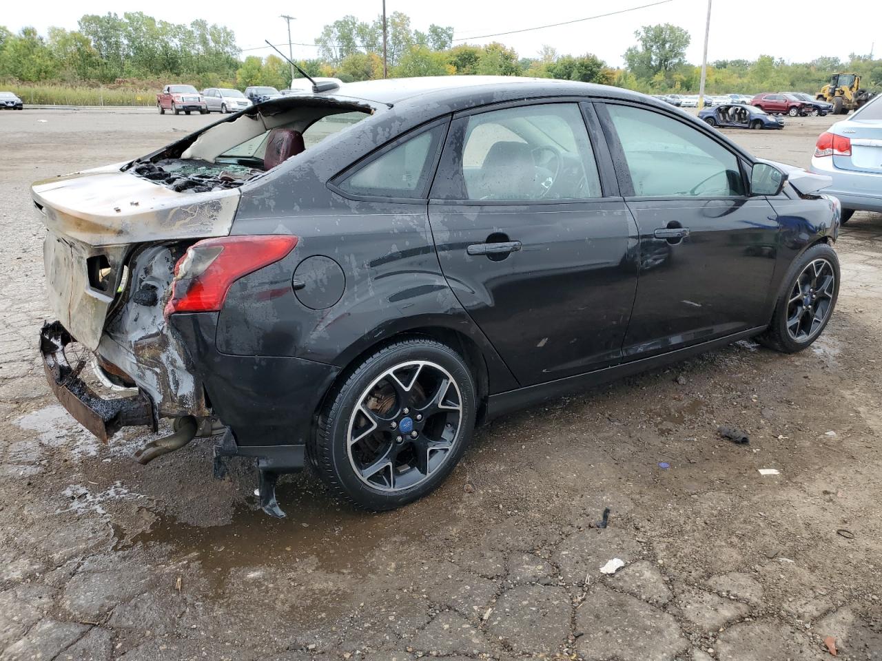 1FAHP3F24CL448453 2012 Ford Focus Se