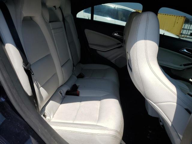 WDDSJ4EB2JN678458 Mercedes-Benz CLA 250