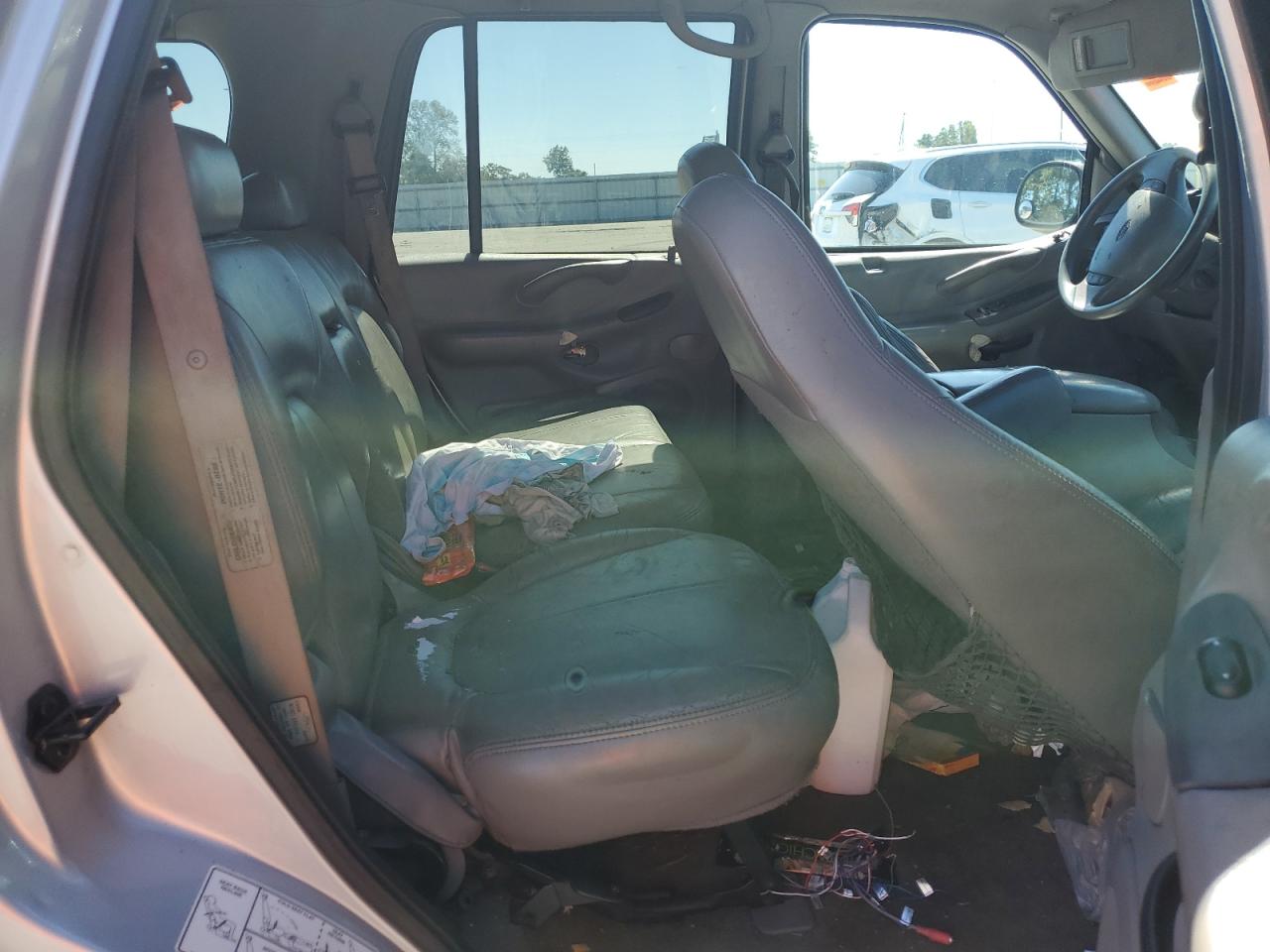 1FMRU1767WLB48094 1998 Ford Expedition