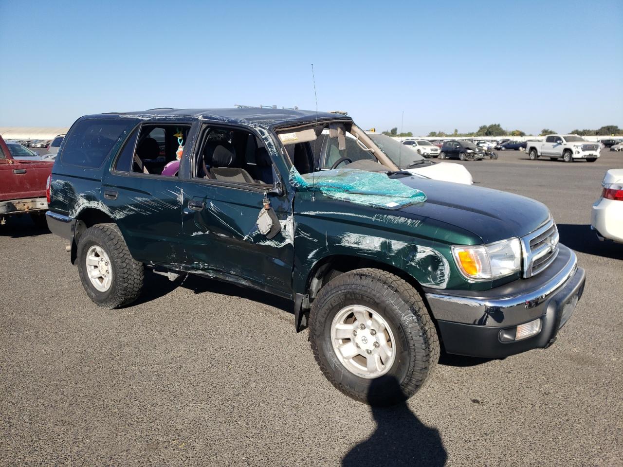 Lot #2205596644 2000 TOYOTA 4RUNNER