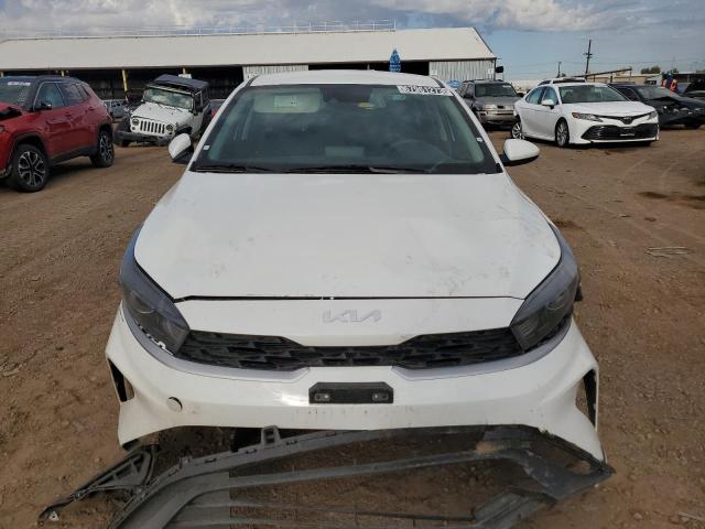 3KPF24AD6PE530455 Kia Forte LX 5