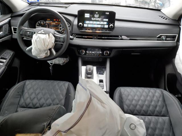  MITSUBISHI OUTLANDER 2022 Чорний