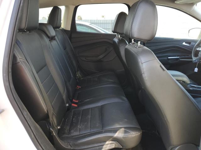 1FMCU0J92FUC90592 Ford Escape Titanium