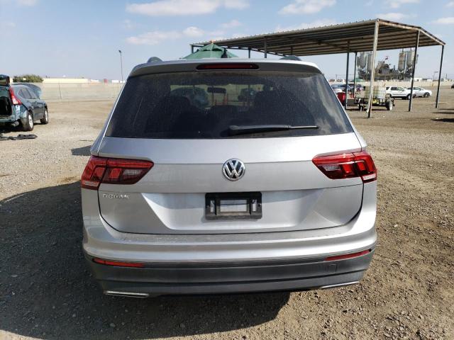 3VV1B7AX8LM008935 Volkswagen Tiguan S 6