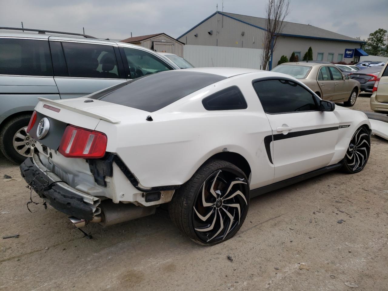 1ZVBP8AM8B5115064 2011 Ford Mustang