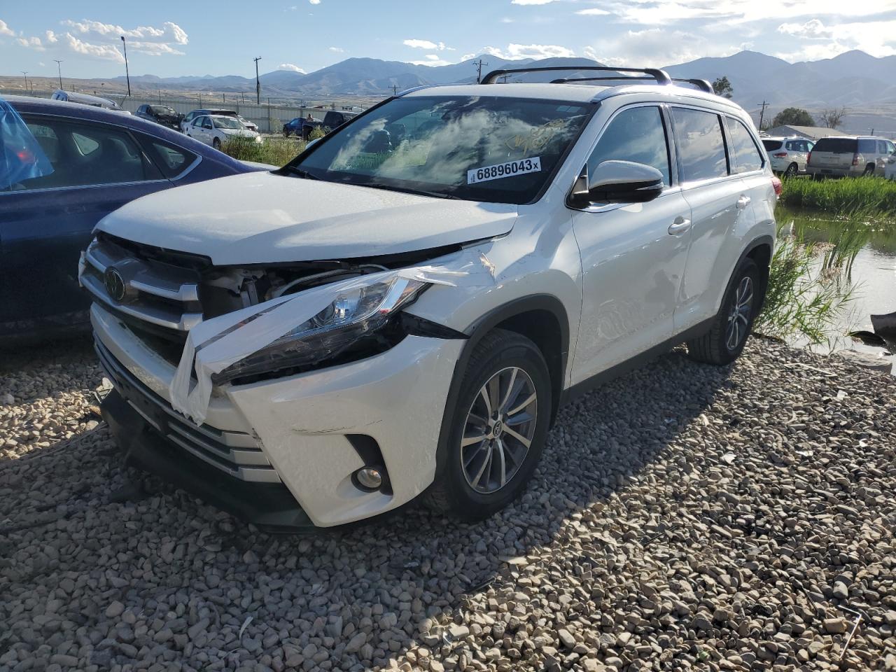 5TDJZRFH2KS566513 TOYOTA HIGHLNDER 2019