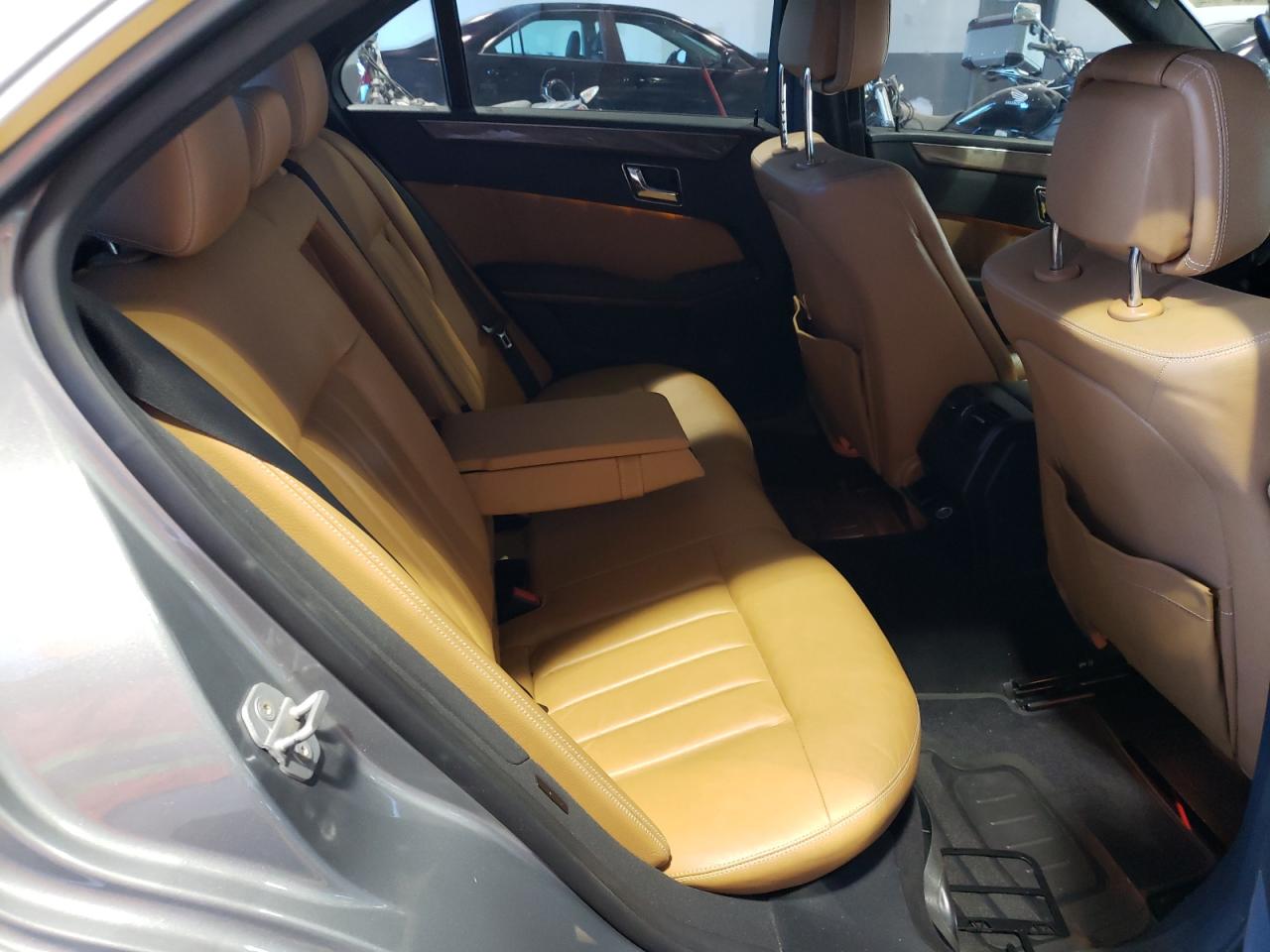 WDDHF5GB9AA006550 2010 Mercedes-Benz E 350